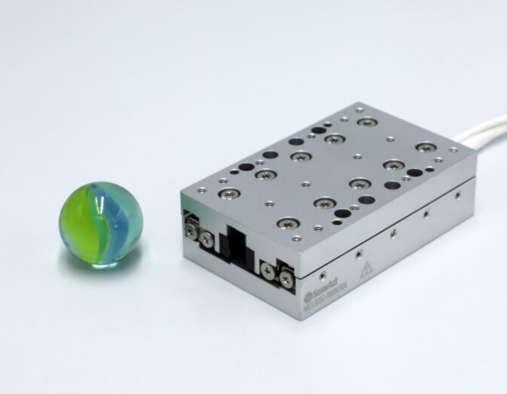 德国 SMARACT 位移台 型号 DLS-3232
